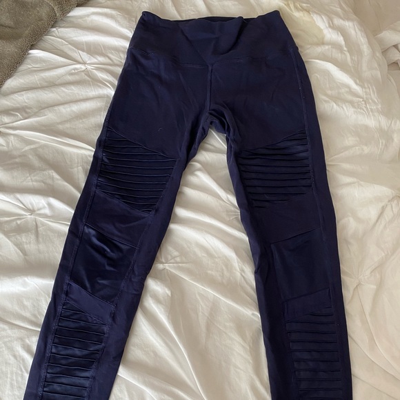ALO Yoga Pants - Alo Yoga High Waisted Motto Style Navy Blue Leggings